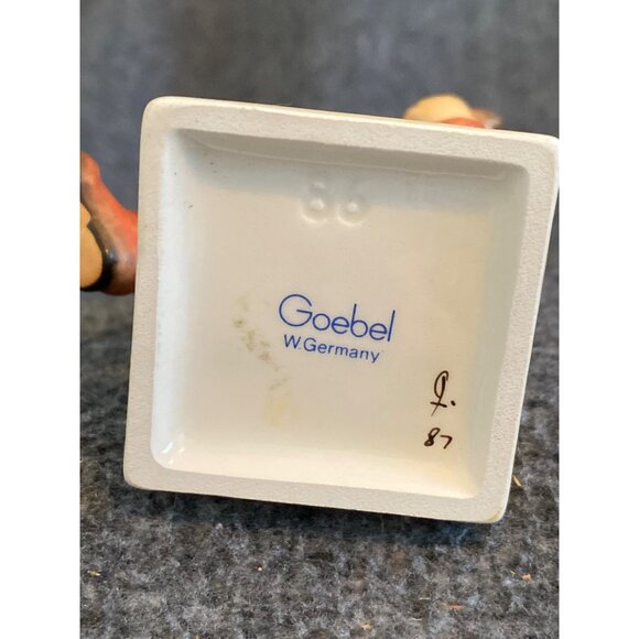 VTG Goebel Hummel Happiness Figurine Girl with Instrument 86 TMK 6 No Bee - Picture 9 of 9